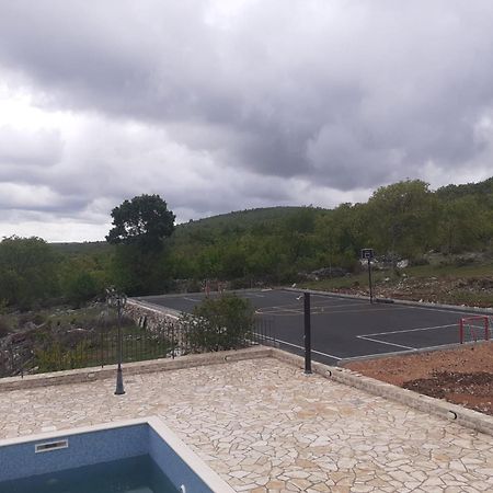Patakun Holiday Home For 5, With Heated Pool Lecevica Exterior foto