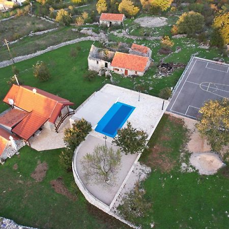 Patakun Holiday Home For 5, With Heated Pool Lecevica Exterior foto